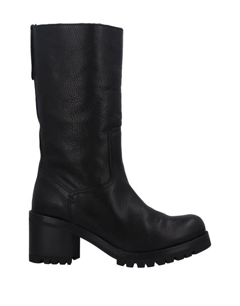 unisa boots for women